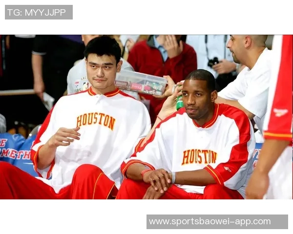 姚明奥尼尔韦德卡特齐聚中国赛现场引发球迷热议